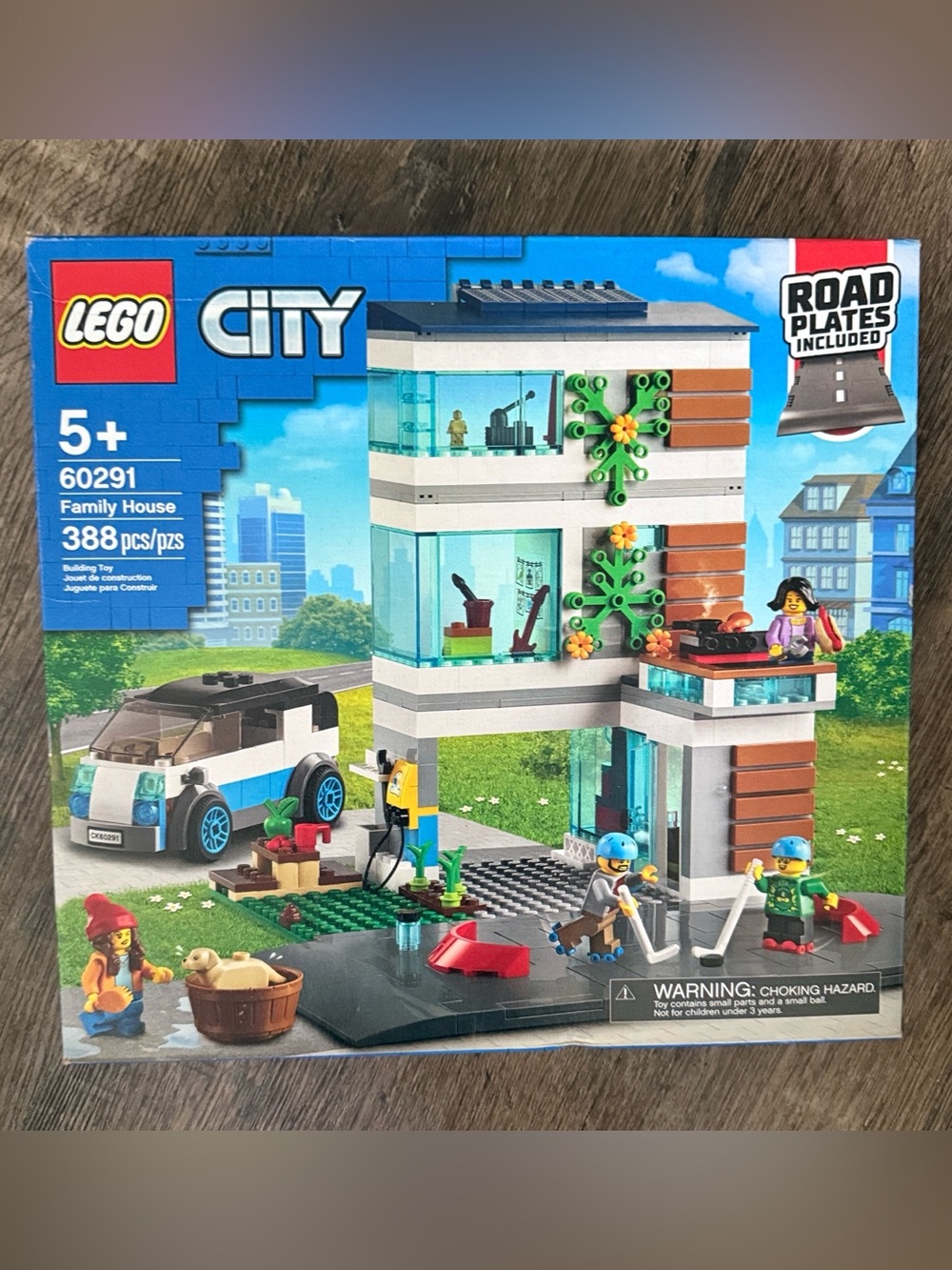 LEGO City NEW Sealed Family House 60291 RETIRED